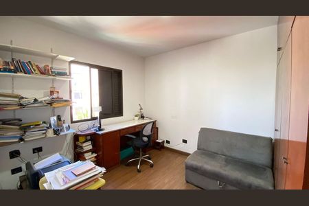 Apartamento à venda com 162m², 3 quartos e 2 vagas Apartamento à venda com 162m², 3 quartos e 2 vagasQuarto