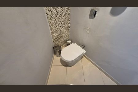 Apartamento à venda com 118m², 3 quartos e 3 vagas Apartamento à venda com 118m², 3 quartos e 3 vagasLavabo