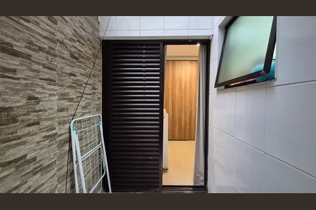 Apartamento à venda com 118m², 3 quartos e 3 vagas Apartamento à venda com 118m², 3 quartos e 3 vagasVista