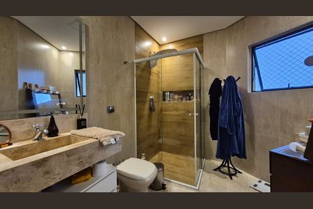 Apartamento à venda com 118m², 3 quartos e 3 vagas Apartamento à venda com 118m², 3 quartos e 3 vagasBanheiro da suíte