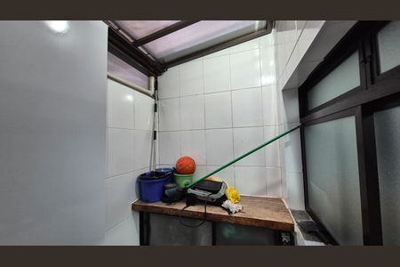 Apartamento à venda com 118m², 3 quartos e 3 vagas Apartamento à venda com 118m², 3 quartos e 3 vagasLavanderia