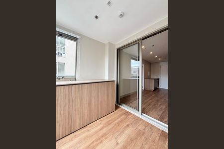 Apartamento para alugar com 35m², 1 quarto e 1 vaga Apartamento para alugar com 35m², 1 quarto e 1 vagaVaranda