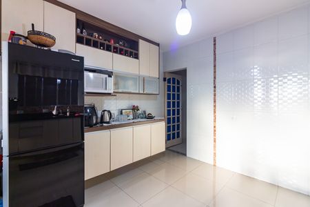 Casa à venda com 250m², 3 quartos e 4 vagas Casa à venda com 250m², 3 quartos e 4 vagasCozinha