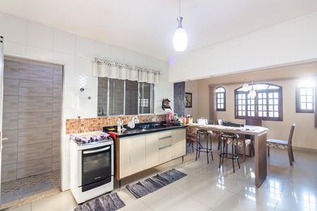 Cozinha  de casa à venda com 3 quartos, 250m² em Jardim D’abril, Osasco