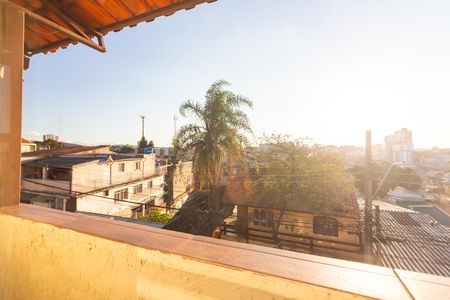 Casa à venda com 250m², 3 quartos e 4 vagas Casa à venda com 250m², 3 quartos e 4 vagasVista