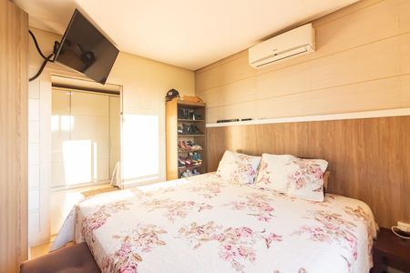 Casa à venda com 250m², 3 quartos e 4 vagas Casa à venda com 250m², 3 quartos e 4 vagasQuarto 3