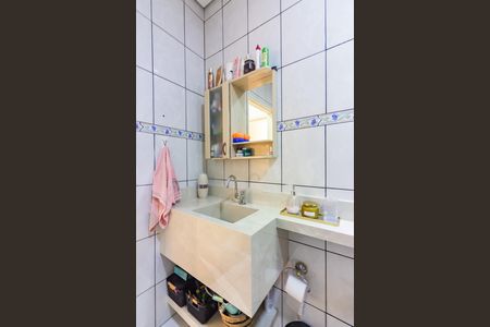Casa à venda com 250m², 3 quartos e 4 vagas Casa à venda com 250m², 3 quartos e 4 vagasBanheiro 2