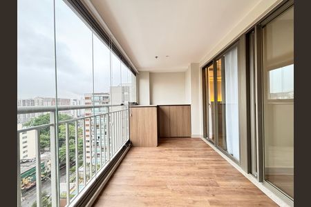 Apartamento para alugar com 42m², 1 quarto e 1 vaga Apartamento para alugar com 42m², 1 quarto e 1 vagaVaranda