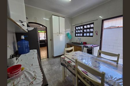 Casa para alugar com 130m², 3 quartos e 2 vagas Casa para alugar com 130m², 3 quartos e 2 vagasCozinha