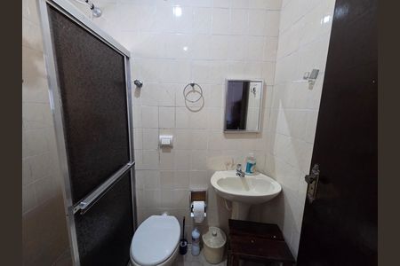 Casa para alugar com 130m², 3 quartos e 2 vagas Casa para alugar com 130m², 3 quartos e 2 vagasBanheiro da Suíte 1