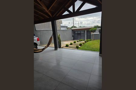 Casa à venda com 120m², 3 quartos e 1 vaga Casa à venda com 120m², 3 quartos e 1 vagaVaranda