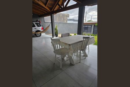 Casa à venda com 120m², 3 quartos e 1 vaga Casa à venda com 120m², 3 quartos e 1 vagaVaranda