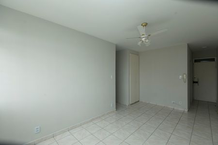 Apartamento para alugar com 68m², 1 quarto e sem vagaSALA