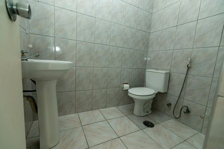 Apartamento para alugar com 68m², 1 quarto e sem vagaBANHEIRO