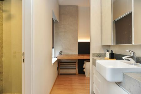 Studio para alugar com 44m², 1 quarto e 1 vaga Studio para alugar com 44m², 1 quarto e 1 vagaBanheiro