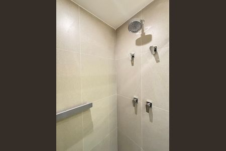 Apartamento para alugar com 34m², 1 quarto e sem vaga Apartamento para alugar com 34m², 1 quarto e sem vagaBanheiro da Suíte