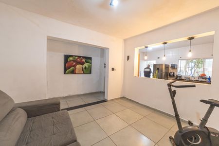 Casa para alugar com 150m², 2 quartos e 2 vagas Casa para alugar com 150m², 2 quartos e 2 vagasSala