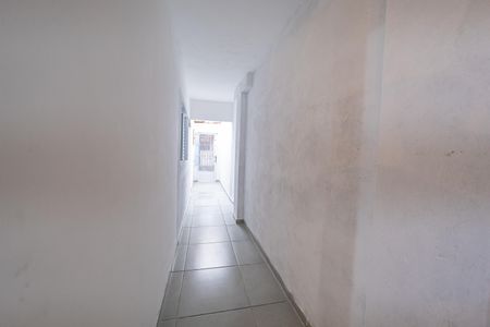 Corredor de casa para alugar com 2 quartos, 150m² em Chácara Cruzeiro do Sul, São Paulo