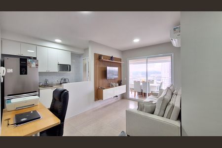 Apartamento à venda com 62m², 2 quartos e 2 vagas Apartamento à venda com 62m², 2 quartos e 2 vagasSala/Cozinha