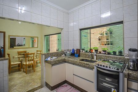 Casa para alugar com 360m², 4 quartos e 2 vagas Casa para alugar com 360m², 4 quartos e 2 vagasCozinha 2