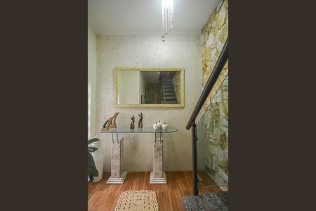 Casa para alugar com 360m², 4 quartos e 2 vagas Casa para alugar com 360m², 4 quartos e 2 vagasHall