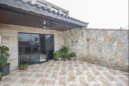 Casa para alugar com 360m², 4 quartos e 2 vagas Casa para alugar com 360m², 4 quartos e 2 vagasVaranda da Sala 3