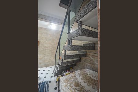 Casa para alugar com 360m², 4 quartos e 2 vagas Casa para alugar com 360m², 4 quartos e 2 vagasÁrea de Serviço 1