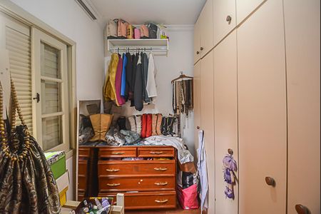 Casa para alugar com 360m², 4 quartos e 2 vagas Casa para alugar com 360m², 4 quartos e 2 vagasQuarto 1