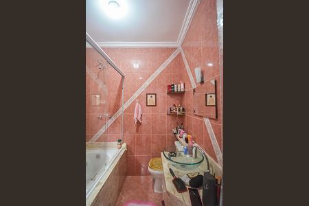 Casa para alugar com 360m², 4 quartos e 2 vagas Casa para alugar com 360m², 4 quartos e 2 vagasBanheiro da Suíte