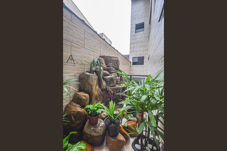 Casa para alugar com 360m², 4 quartos e 2 vagas Casa para alugar com 360m², 4 quartos e 2 vagasSacada da Sala 3