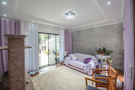 Casa para alugar com 360m², 4 quartos e 2 vagas Casa para alugar com 360m², 4 quartos e 2 vagasSala 3
