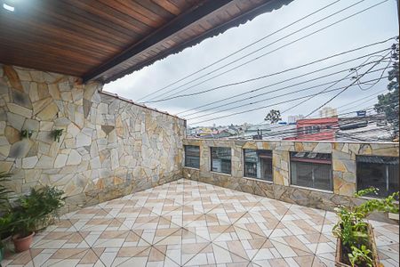 Casa para alugar com 360m², 4 quartos e 2 vagas Casa para alugar com 360m², 4 quartos e 2 vagasVaranda da Sala 3