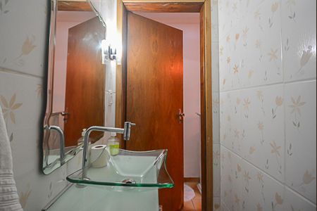 Casa para alugar com 360m², 4 quartos e 2 vagas Casa para alugar com 360m², 4 quartos e 2 vagasLavabo