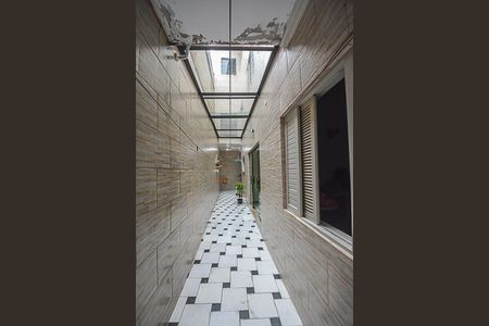 Casa para alugar com 360m², 4 quartos e 2 vagas Casa para alugar com 360m², 4 quartos e 2 vagasCorredor