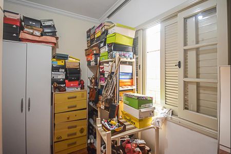 Casa para alugar com 360m², 4 quartos e 2 vagas Casa para alugar com 360m², 4 quartos e 2 vagasQuarto 1