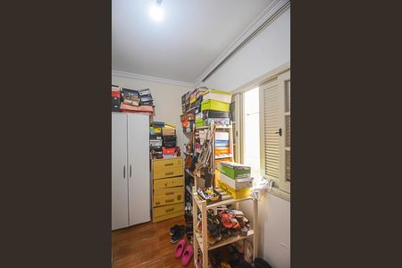 Casa para alugar com 360m², 4 quartos e 2 vagas Casa para alugar com 360m², 4 quartos e 2 vagasQuarto 1