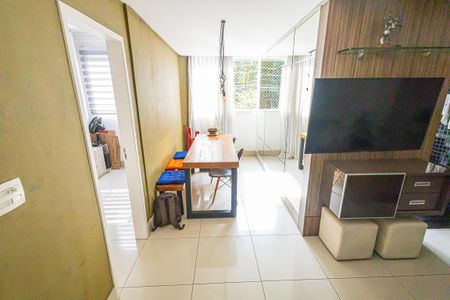 Sala de apartamento à venda com 3 quartos, 90m² em Manacás, Belo Horizonte