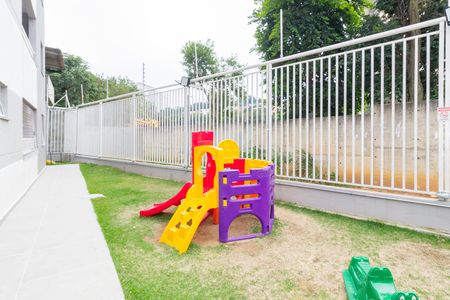 Apartamento à venda com 25m², 1 quarto e sem vaga Apartamento à venda com 25m², 1 quarto e sem vagaÁrea comum - Playground