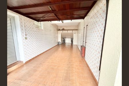 Garagem de casa à venda com 3 quartos, 198m² em Água Fria, São Paulo