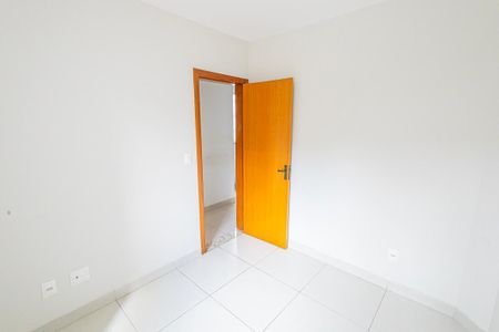Apartamento à venda com 80m², 3 quartos e 2 vagasQuarto 3