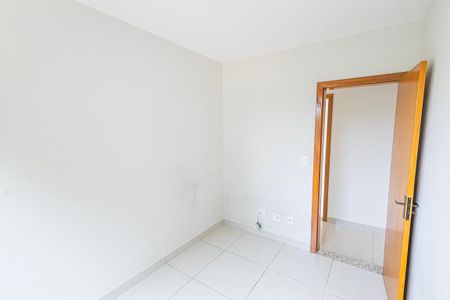 Apartamento à venda com 80m², 3 quartos e 2 vagasQuarto 2