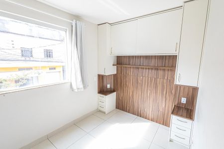 Apartamento à venda com 80m², 3 quartos e 2 vagasQuarto 1/ suite