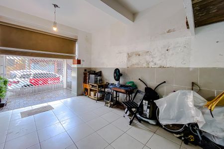 Garagem de casa à venda com 6 quartos, 205m² em Perdizes, São Paulo