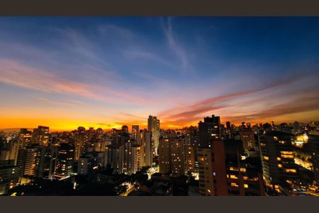 Apartamento para alugar com 4 quartos, 265m² em Pinheiros, São Paulo