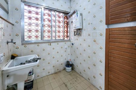 Apartamento à venda com 63m², 2 quartos e 1 vaga Apartamento à venda com 63m², 2 quartos e 1 vagaÁrea de serviço