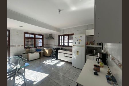 Casa para alugar com 201m², 2 quartos e 2 vagasCozinha