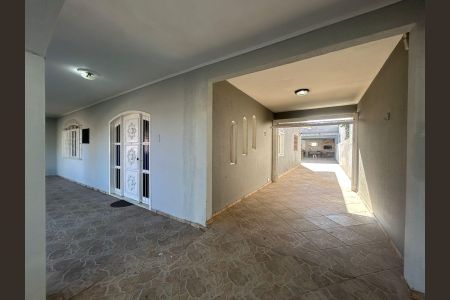Casa para alugar com 201m², 2 quartos e 2 vagasGaragem