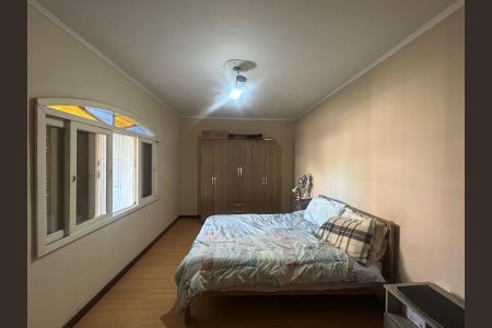 Casa para alugar com 201m², 2 quartos e 2 vagasSuite