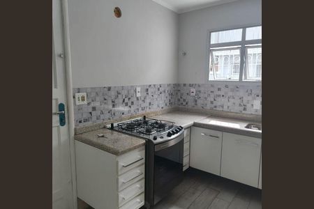 Casa para alugar com 214m², 4 quartos e 2 vagas
