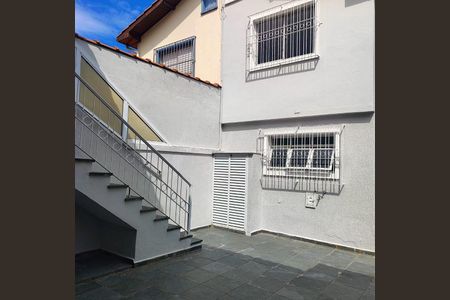 Casa para alugar com 214m², 4 quartos e 2 vagas